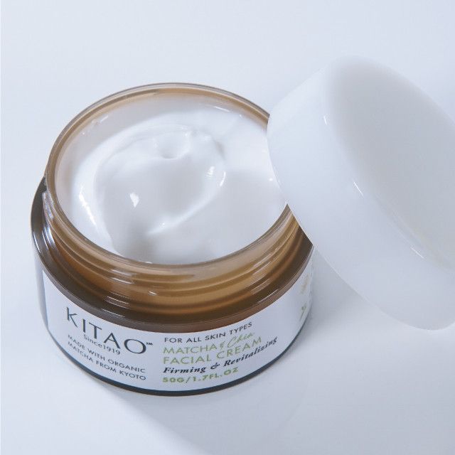 KITAO Matcha Facial Cream/Интенсивный увлажняющий крем для лица с экстрактом зелёного чая матча, скваланом, маслом ши, экстрактом семян киноа и растительными экстрактами 50 г